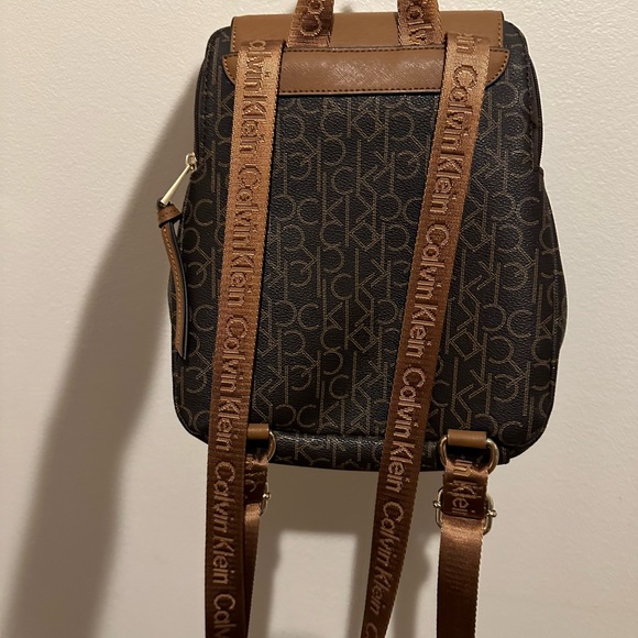 Backpack - Picture 3 of 3